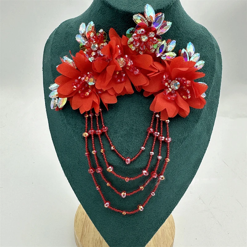 

Hand-Sewn Floral Applique with Tassels Beads Shoulder Ornament Accessories for DIY Performance Costumes Decoration Applique
