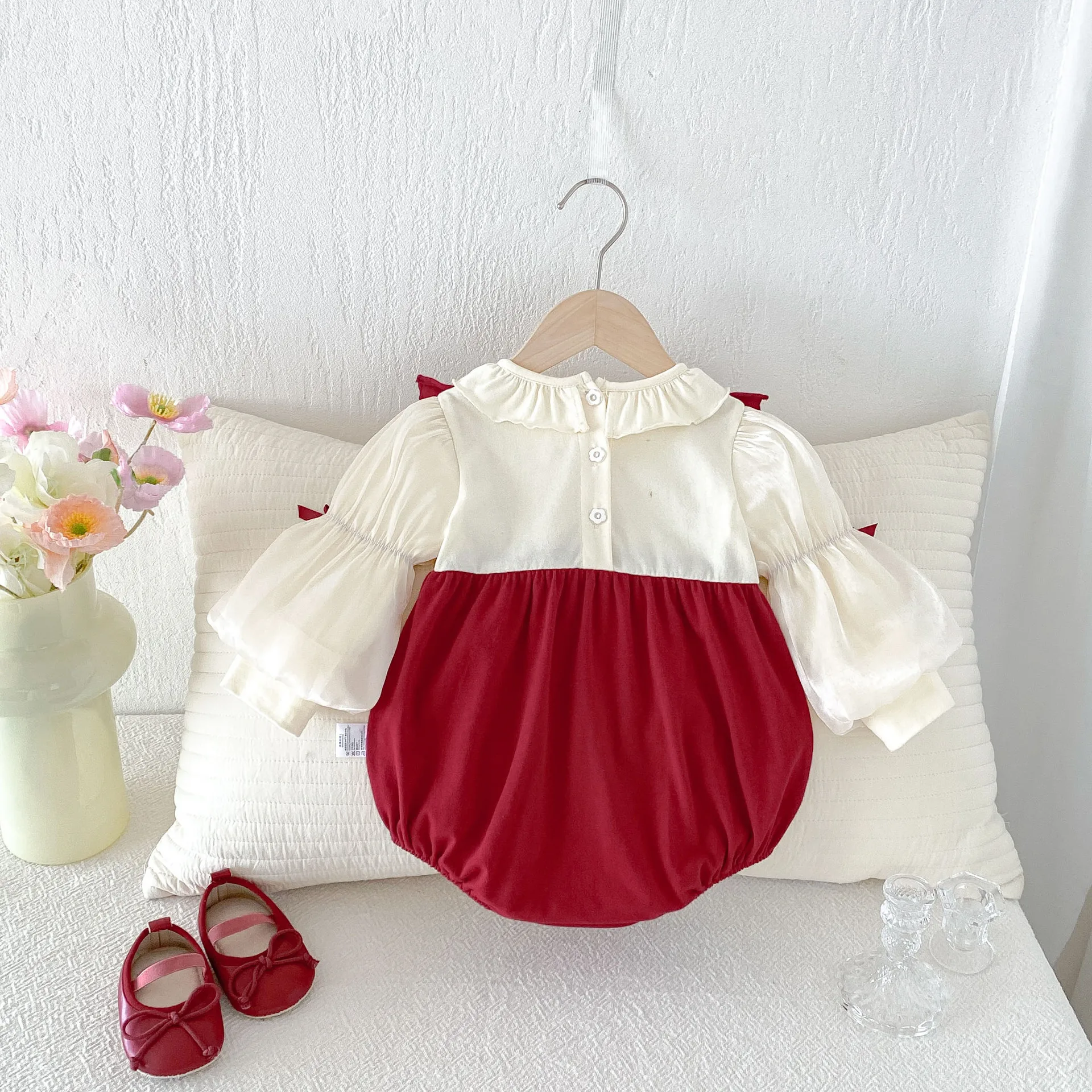 Baby Girl Clothes Autumn Baby Bodysuits Cute Bow Patchwork One Pieces Red Christmas Party Clothes Fake Two Piece Baby Rompers