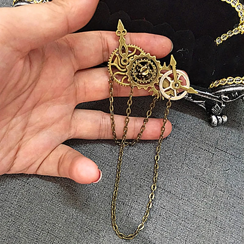 Retro Gear Tassel Chain Steampunk Gear Brooches Lapel Pins Men Shirt Suit Badge Jewelry Accessories