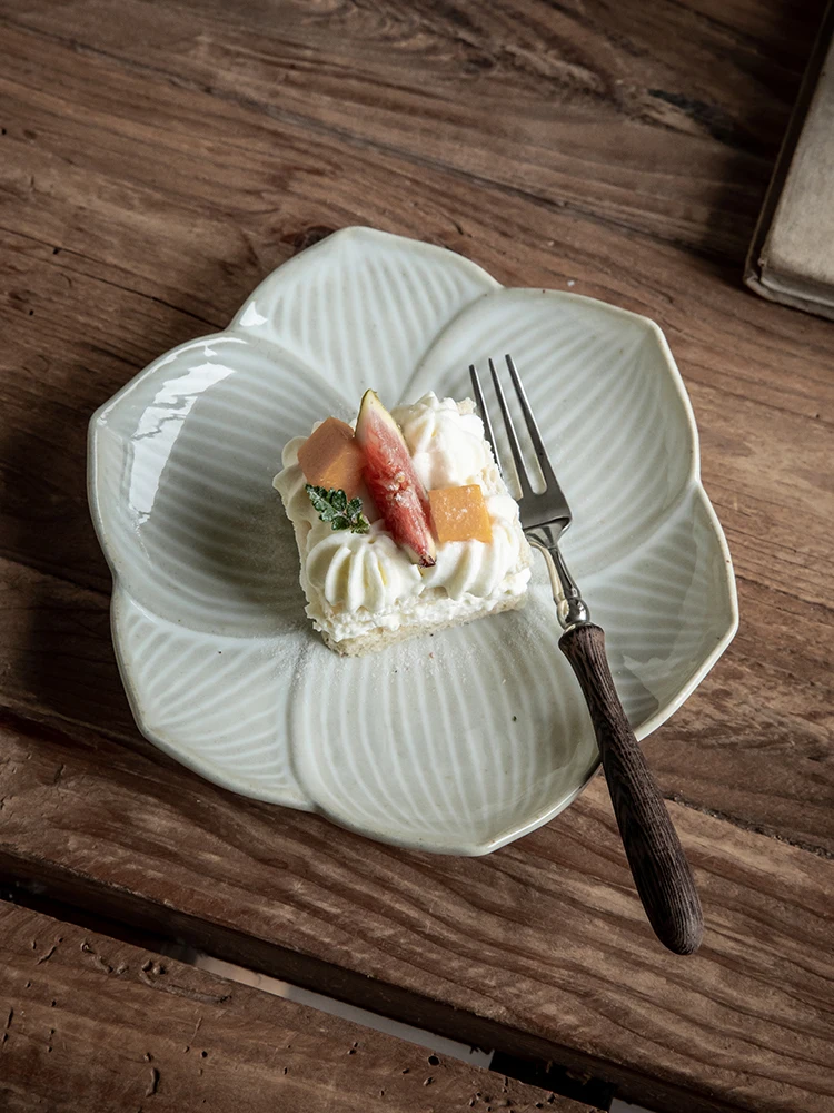 Rough Pottery Lotus Dish Japanese Vintage Ceramic Sushi Plate Afternoon Tea Dessert Cake Disc Fruit Snack Small Tray