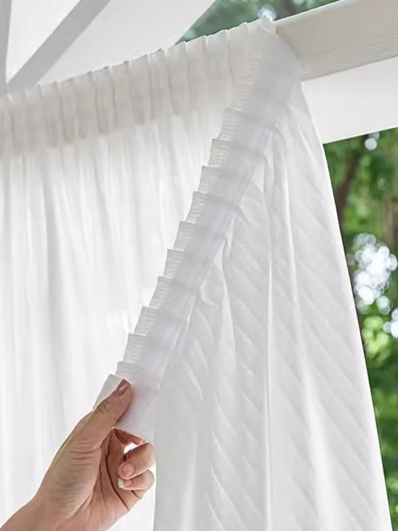 Non perforated Hook and loop fastener curtains for easy installation, suitable for bedrooms, kitchens, living rooms