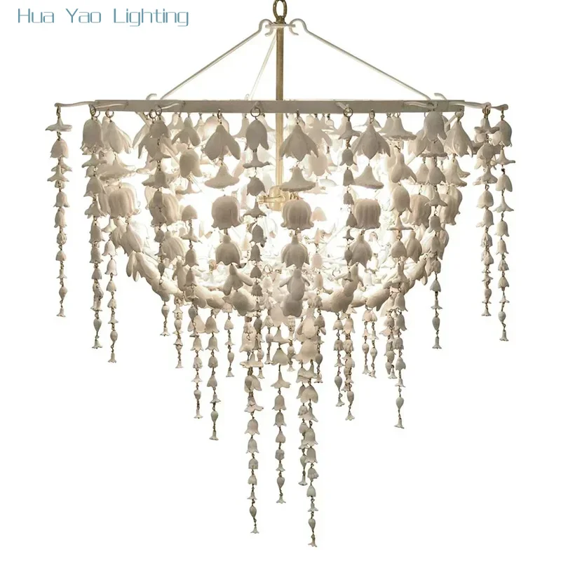 Custom French Imperial Royal Vintage Wooden Carving Villa Lamp in the Living Room Bedroom Children's Room Decoration Chandelier