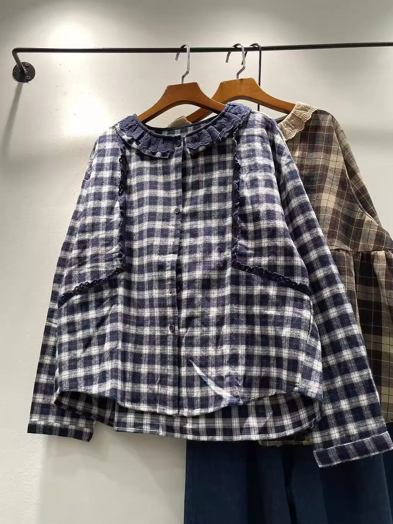 

Enianechu Mori Girl Style Lace Collar Check Shirt Brushed Pure Cotton Women's Plaid Shirt Women Autumn Long Sleeve Tops