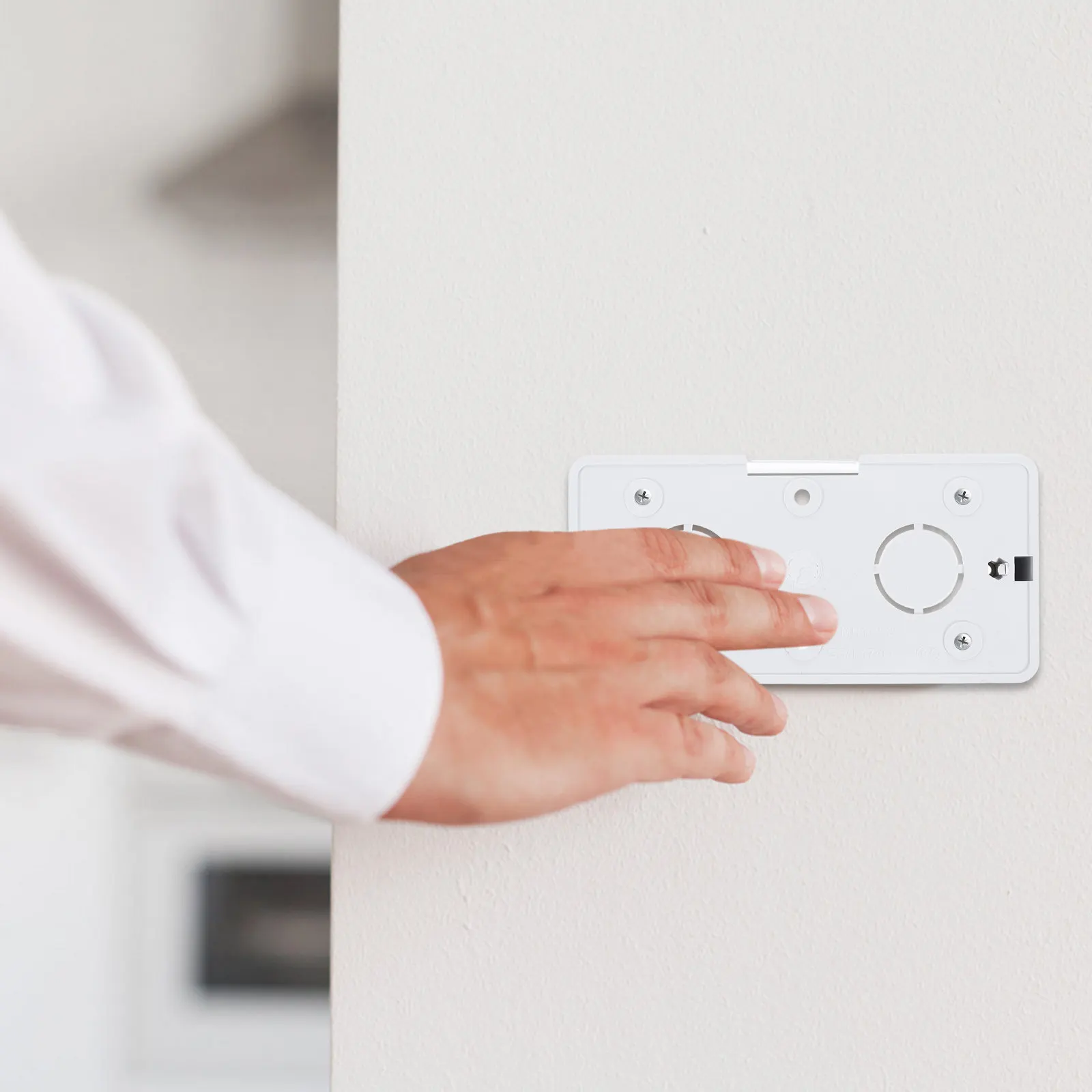 Standard 118 Type Wall Socket Electrical Box Face Mounted Backbox Easy Installation Cable Management Plastic Box