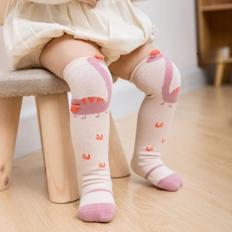 Skarpety 3D bez pięty za kolano dla niemowląt i małych dzieci, jesienno-zimowe, tubularne ocieplacze na nogi, proste skarpety dla niemowląt.