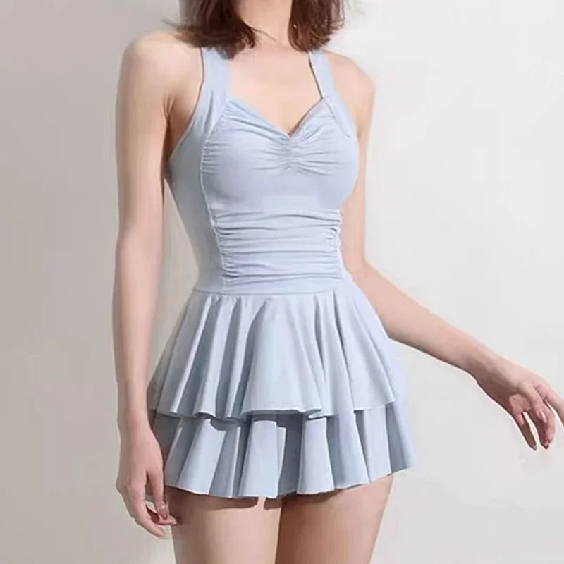 Traje de baño de moda para mujer, traje de baño ajustado de cintura alta plisado con cuello en V Simple de una pieza, monos sólidos para vacaciones, novedad de 2025, traje de baño