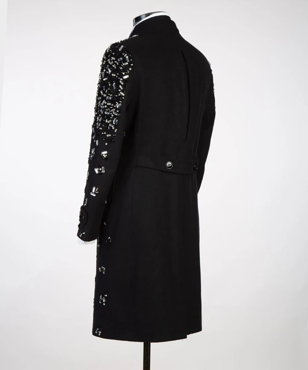 Męska, długa kurtka z wełny z ciężkimi zdobieniami, dwurzędowa, zimowa, z klapami w szpic, gruby płaszcz, szyta na miarę.