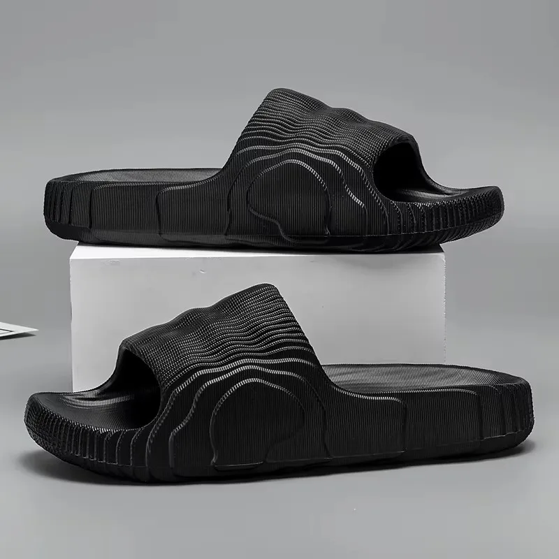 Summer adult height increasing sports slippers for men women are non slip and odor proof indoor slippers that can be worn