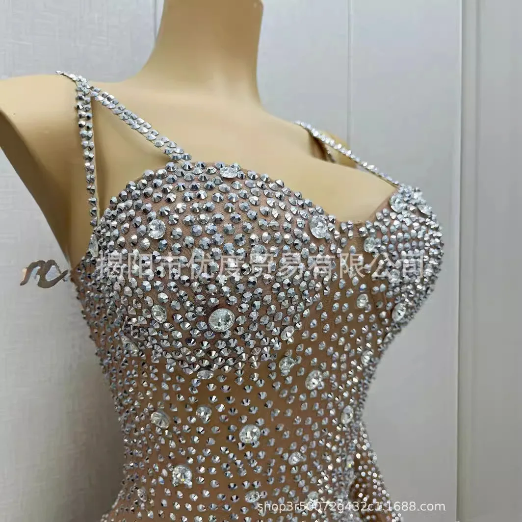 Off-the-shoulder Backless Personality Design Shiny Rhinestone Sleeves Singer Night Cocktail Performance One-piece Shorts Vestito