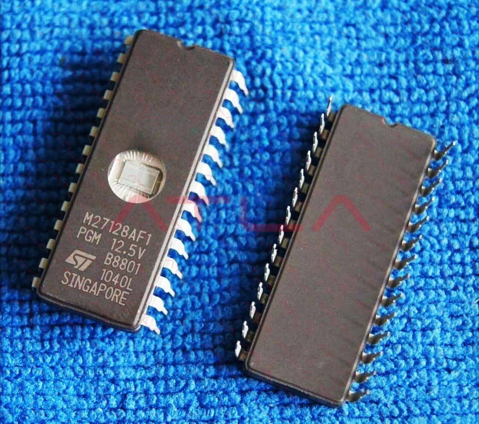 

10pcs M27128AF1 M27128AFI DIP28 EPROMs ST 128K