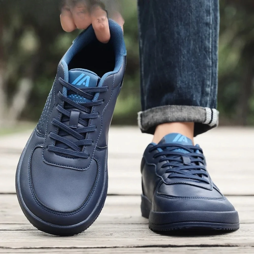 

2025 New Mens Casual Shoes Leather Fashion Breathable Sneakers Anti Slip Travel Shoes Lace Up Flats Shoes Comfortable Men Shoes
