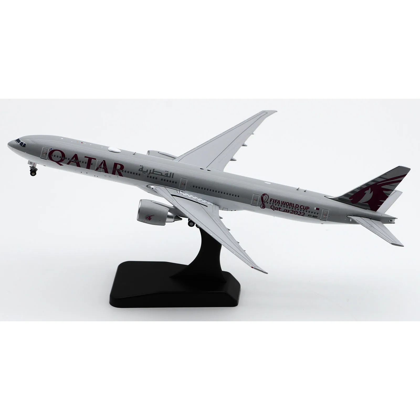 XX40135 Alloy Collectible Plane Gift JC Wings 1:400 Qatar Airways Boeing B777-300ER Diecast Aircraft Jet Model A7-BEF With Stand