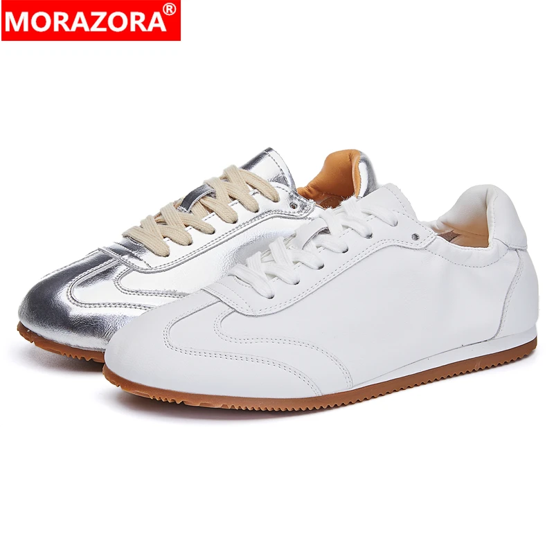 

MORAZORA/2026, новые женские кроссовки из спилка, белые, серебристые кроссовки на плоской подошве со шнуровкой, модная повседневная обувь, размер 34-40