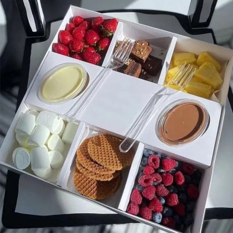 Food Display Box Takeaway Brunch Packaging Grazing Box with Divider Snack Candy White Paper Remove Container Food Box
