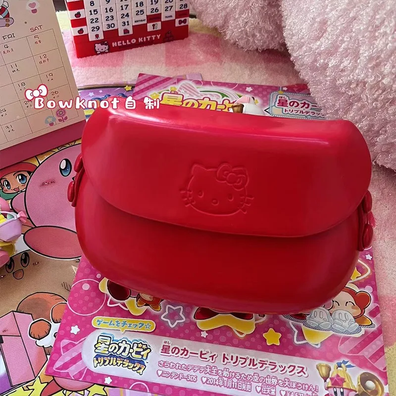 Hello Kitty czerwone torebki Crossbody Sanrio torby Crossbody dla kobiet Anime wszechstronna torba na telefon komórkowy prezent proste torby na ramię