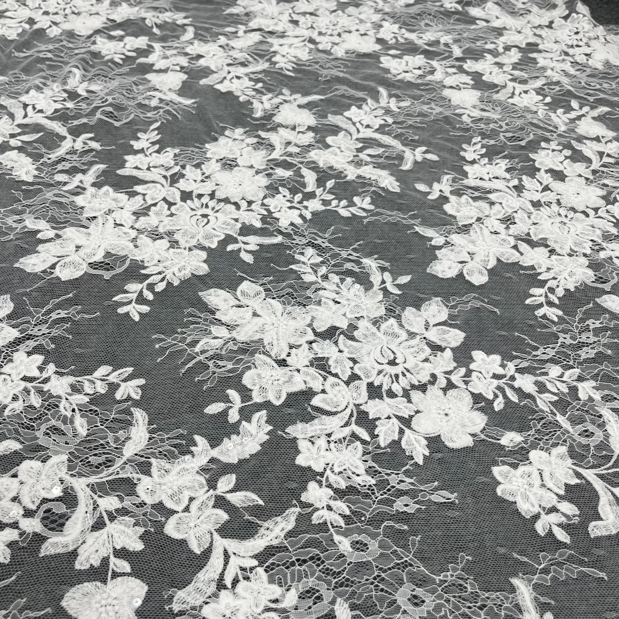Новая высококачественная французская кружевная вышитая ткань с блестками, дизайн платья, кружевная ткань
