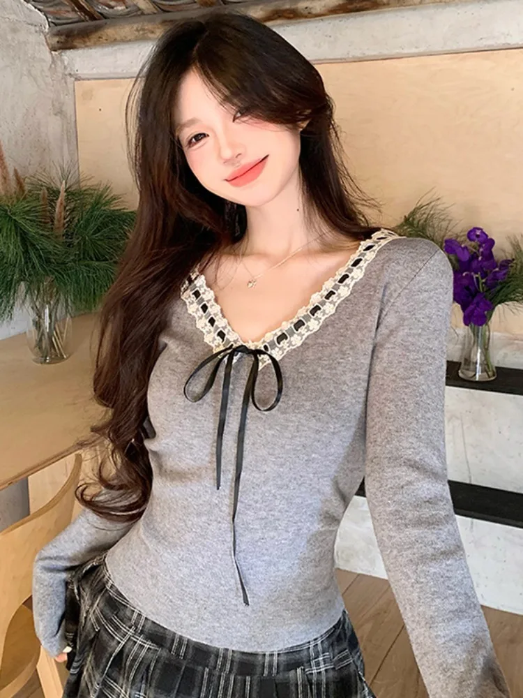 

Korean Style Knot Tunic Top Women's Slim Fit V-Neck Short Knitted Base Shirt Color Block Lace Trim Commute Fashion