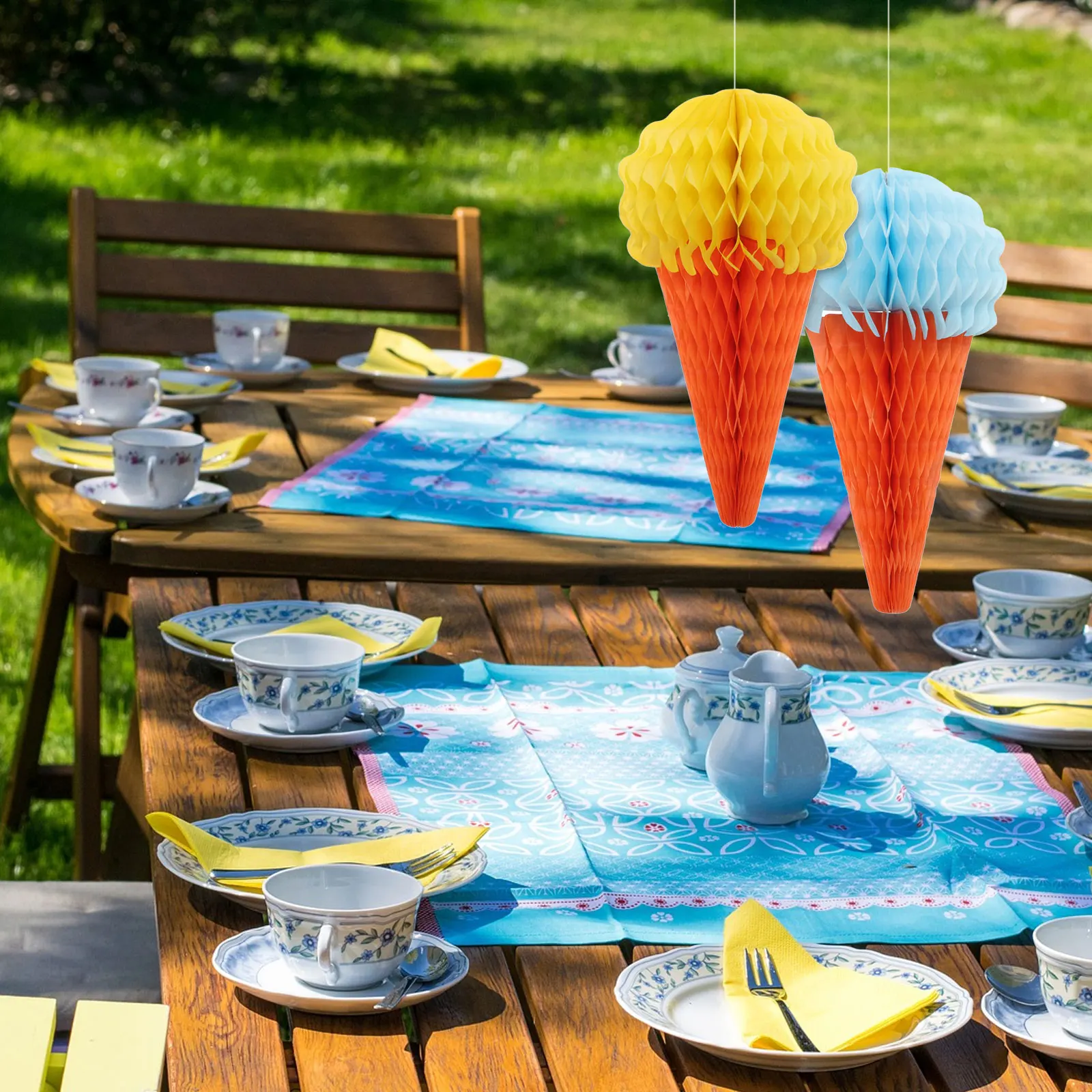 

4pcs Simulated Ice Cream Decoration Hanging Honeycomb Paper Ball Summer Party Favors Props Festive