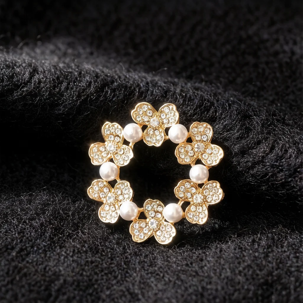 Fashion 26 Business Banquet Brooch, Hidden Clasp, Stylish Brooch, Exquisite Brooch, Collar Accessory, Niche Clothing Pin, Commuting Shoe Badge, Badge Brooch, Unique, Shoe Metal Badge, Elegant, Personalized Outfit, Diy, French Style, Wedding Guest Brooch, Versatile