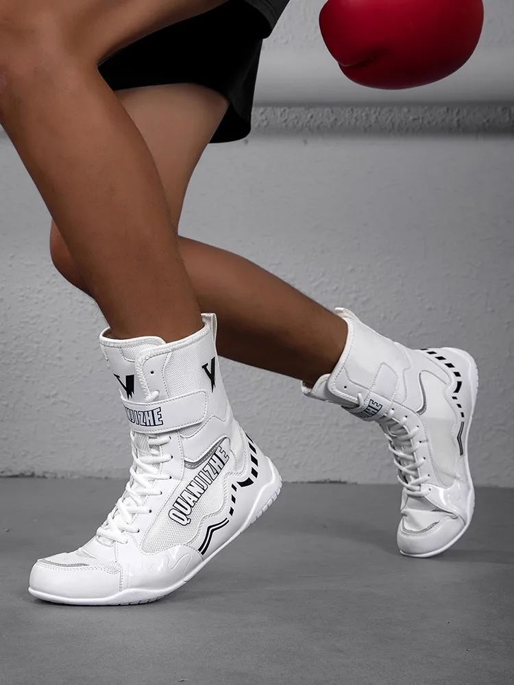 New 2025 Winter Bestseller Lightweight Training Wrestling Shoes Non-Slip Wrestling Shoes Power Shoes Exceptional Performance