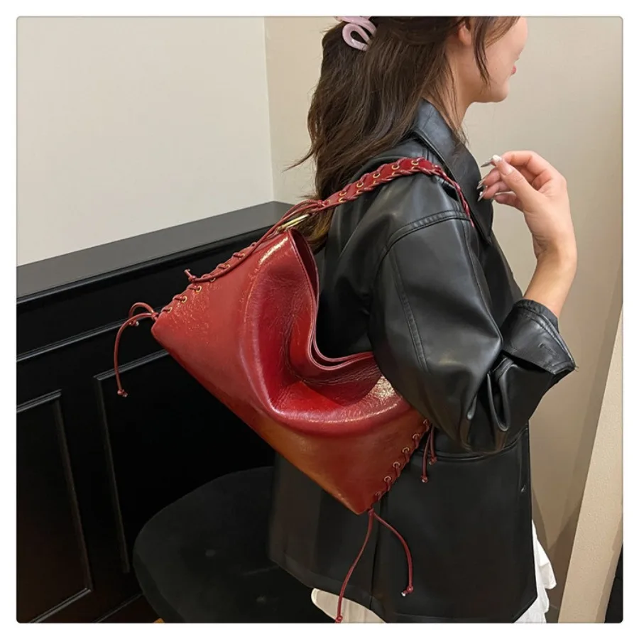 

New Fashionable Retro Luxury Underarm Bag for Women, Vintage Waxed Leather Trendy Commuting Bag Shoulder Bagsfor Women