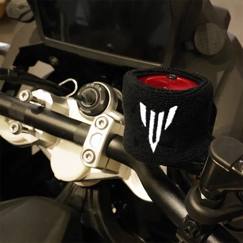 Fit For MT09 MT07 MT03 MT10 MT 125 15 MT-09 MT-07 FZ09 FZ07 YZF TRACER Motorcycle Brake Fluid Reservoir Cup Oil