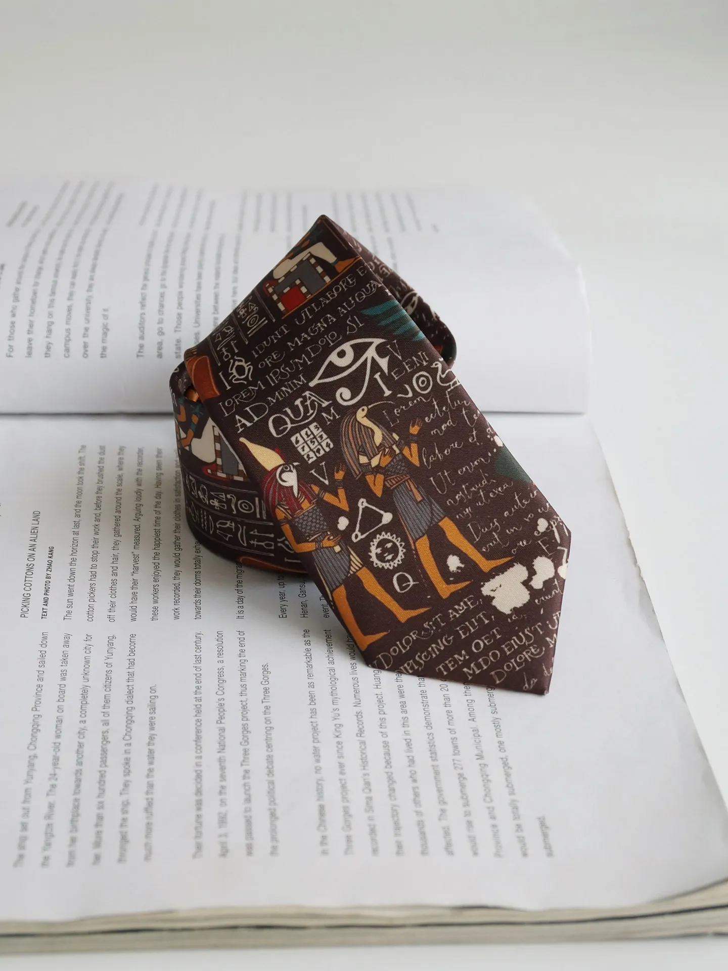 Coffee Brown Print Hand Tie Male and Female Students Literary Creativity Necktie Fashion Necktie