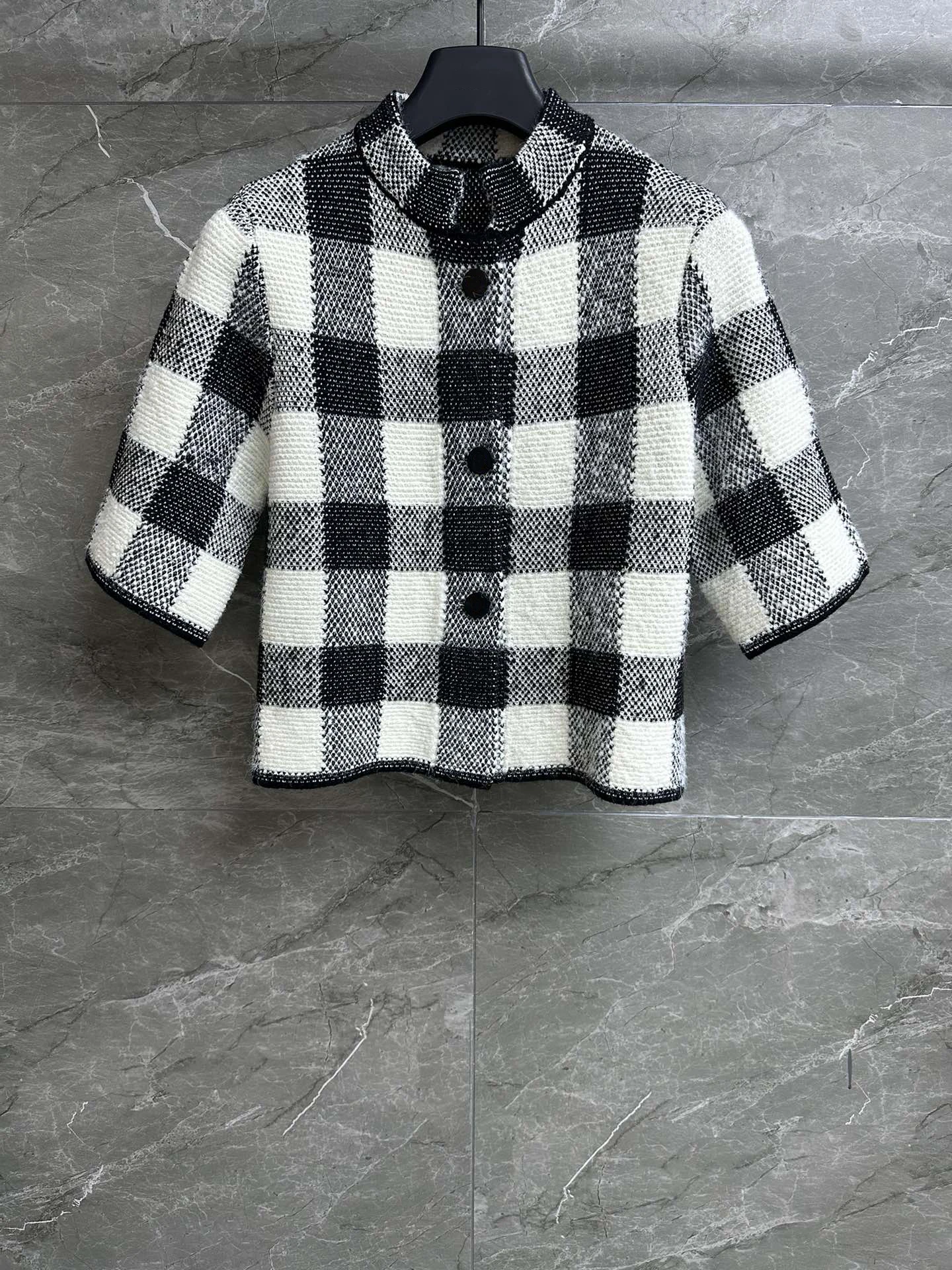 

EVACANDIS Autumn Winter Thick Sweet Elegant Chic Jacket New Black and White Plaid Single Breasted Short Sleeve Wool Blended Coat