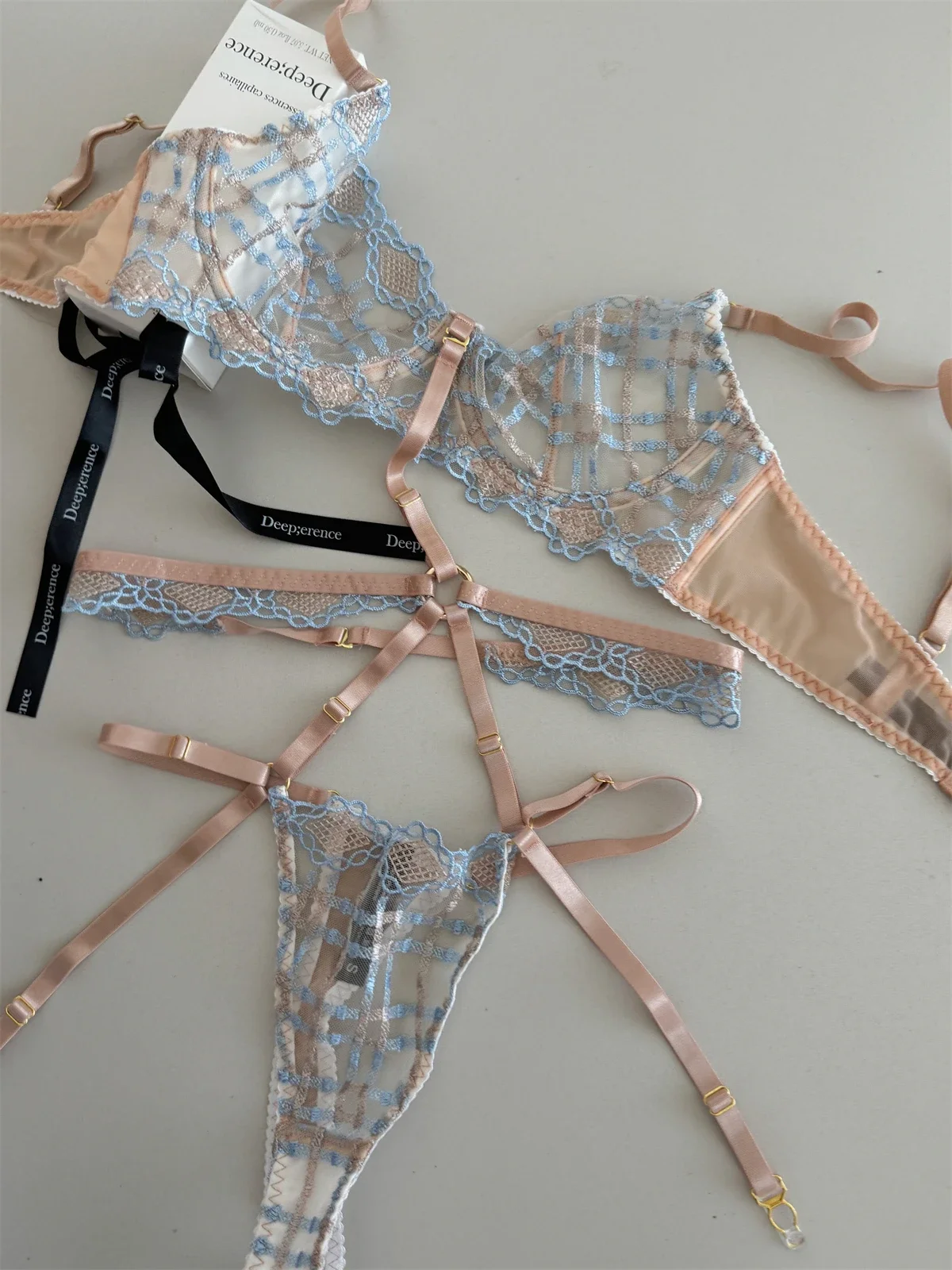 Charming lace lingerie silk thin sexy thin steel ring top support gathered bra set women push up bras thongs suit