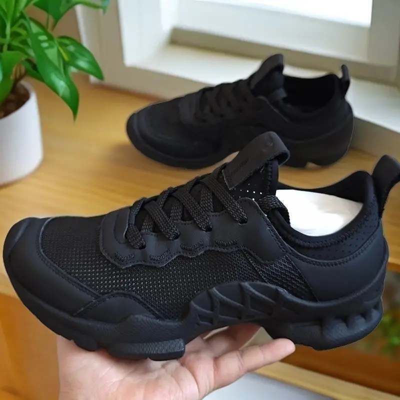 Men Wear Resistant Flat Sports Shoes Solid Color Shock Absorb Mesh Upper Soft Wrap Ankle Low Top Sneakers
