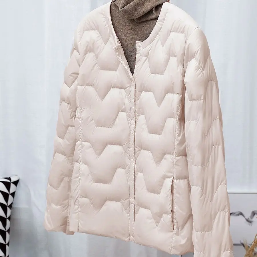 المرأة خفيفة الوزن الأبيض بطة أسفل سترة قصيرة شتاء دافئ رقيقة ملابس خارجية سترة منفوخة النساء كردلة نسائية с kapюшоokom JK-233 #1
