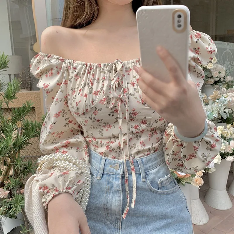 Retro Floral Print Square Collar Blouse Women Long Sleeves Chiffon Shirt Sweet And Spicy Crop Top Elegant Casual All-Match