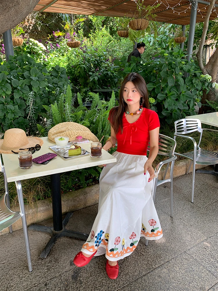 Haut tricoté en soie glacée rouge ort Sve pour femmes, coupe cintrée, coréen, pour les déplacements, conception de nœud Faion, été, nouveau...