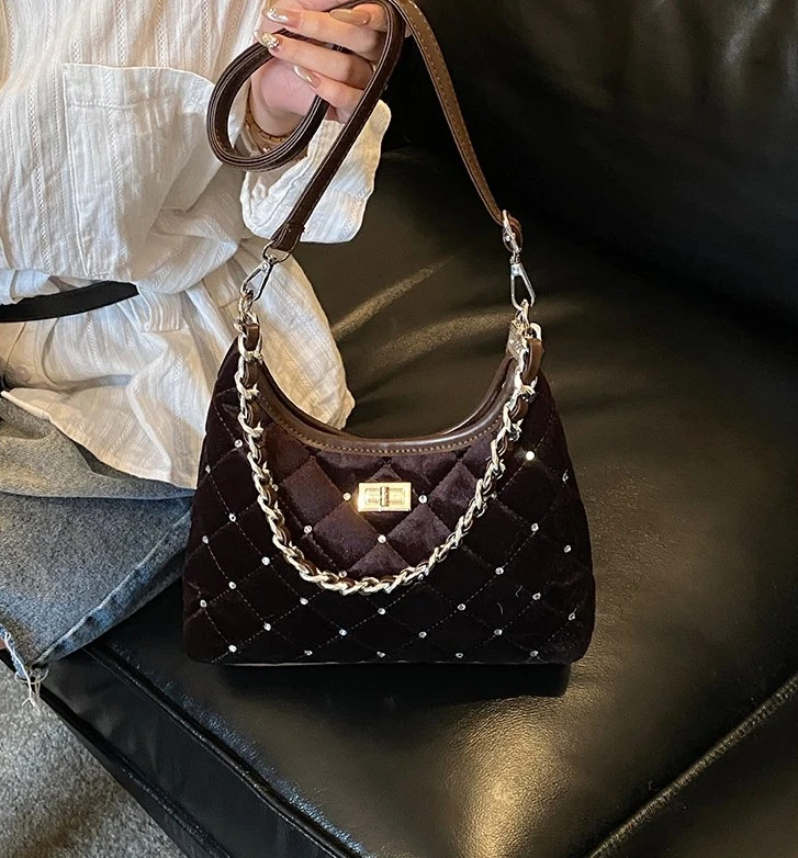

3-in-1 Versatile Women’s Quilted Chain Bag, High-end Niche Underarm Shoulder Crossbody Bag for Daily Use