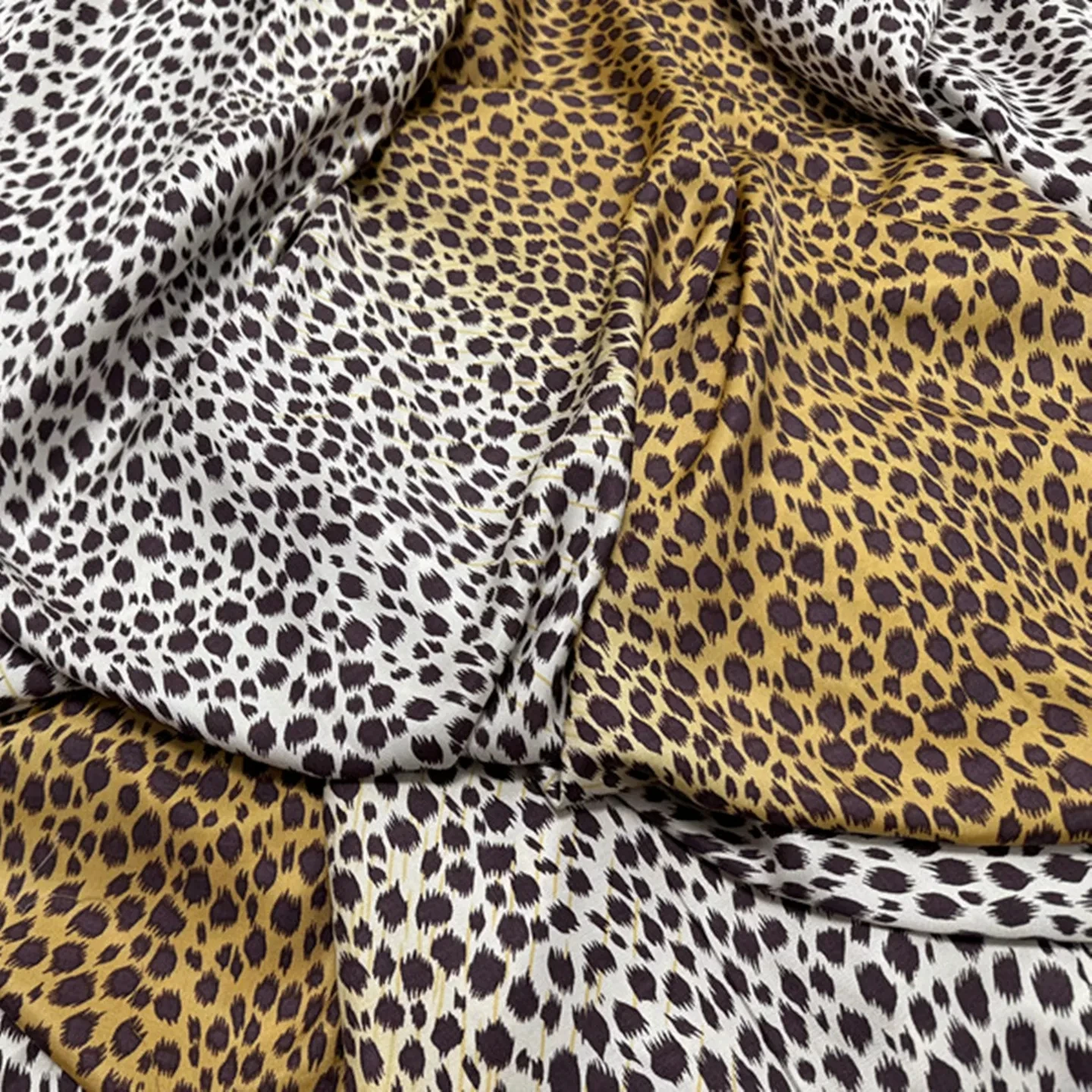 Fashion Digital Printed Leopard Vintage Silk Cotton Satin Fabric 16m/m 150cm Graceful for  Lady Dress Coat Saree