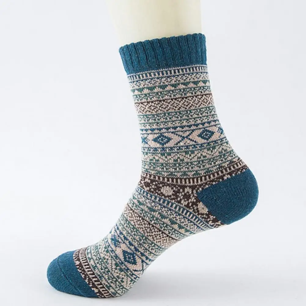 

Knit Pattern Socks Ethnic Style Printed Women's Winter Socks Cozy Knitted Mid-tube High Elasticity Anti-slip Socks for Indoor