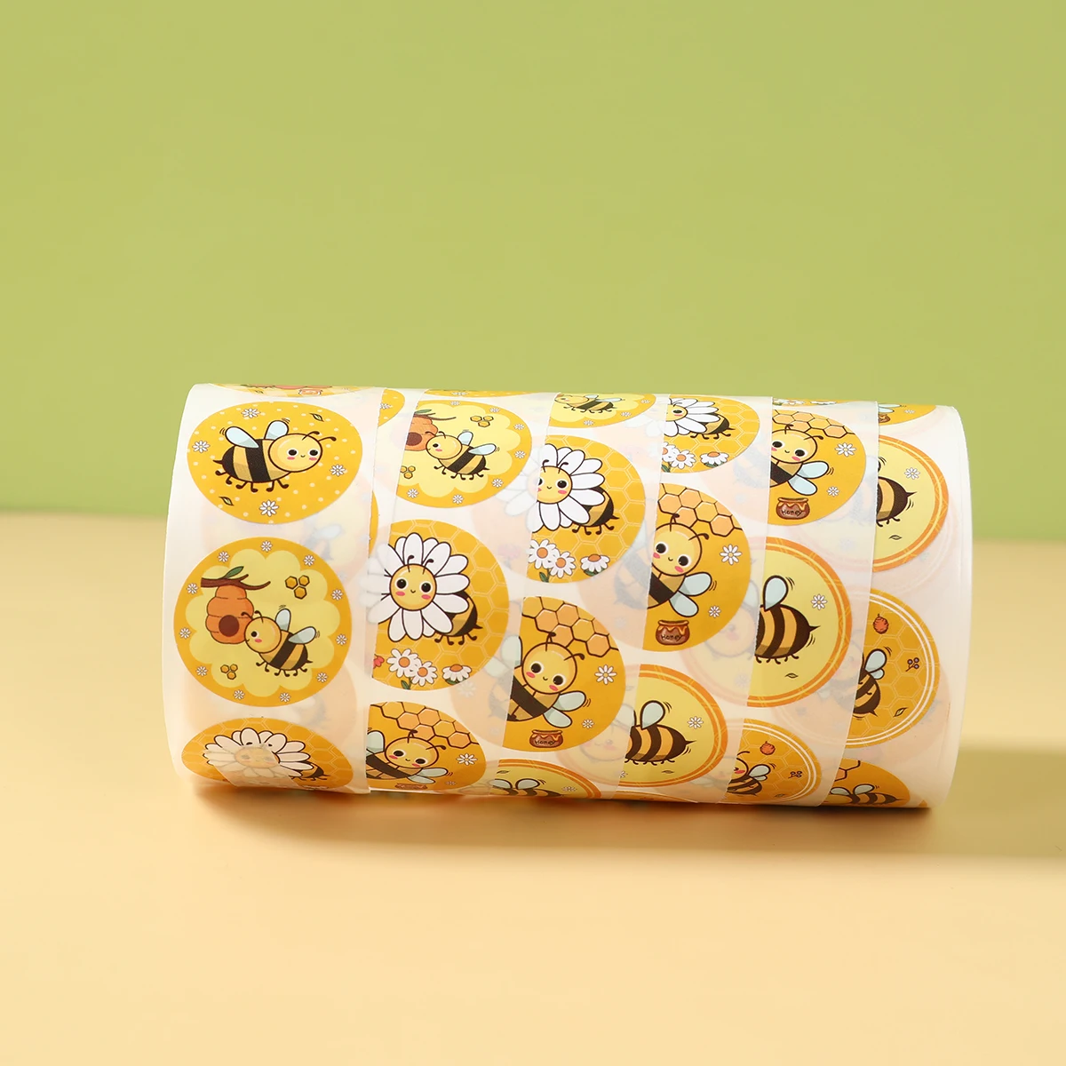 500 Stück/Rolle Bienenaufkleber, niedliche Tieraufkleber, 2,5 cm, wasserfest, selbstklebendes Papier, mobile Belohnungen, Siegeletiketten, Aufkleber für Schreibwaren