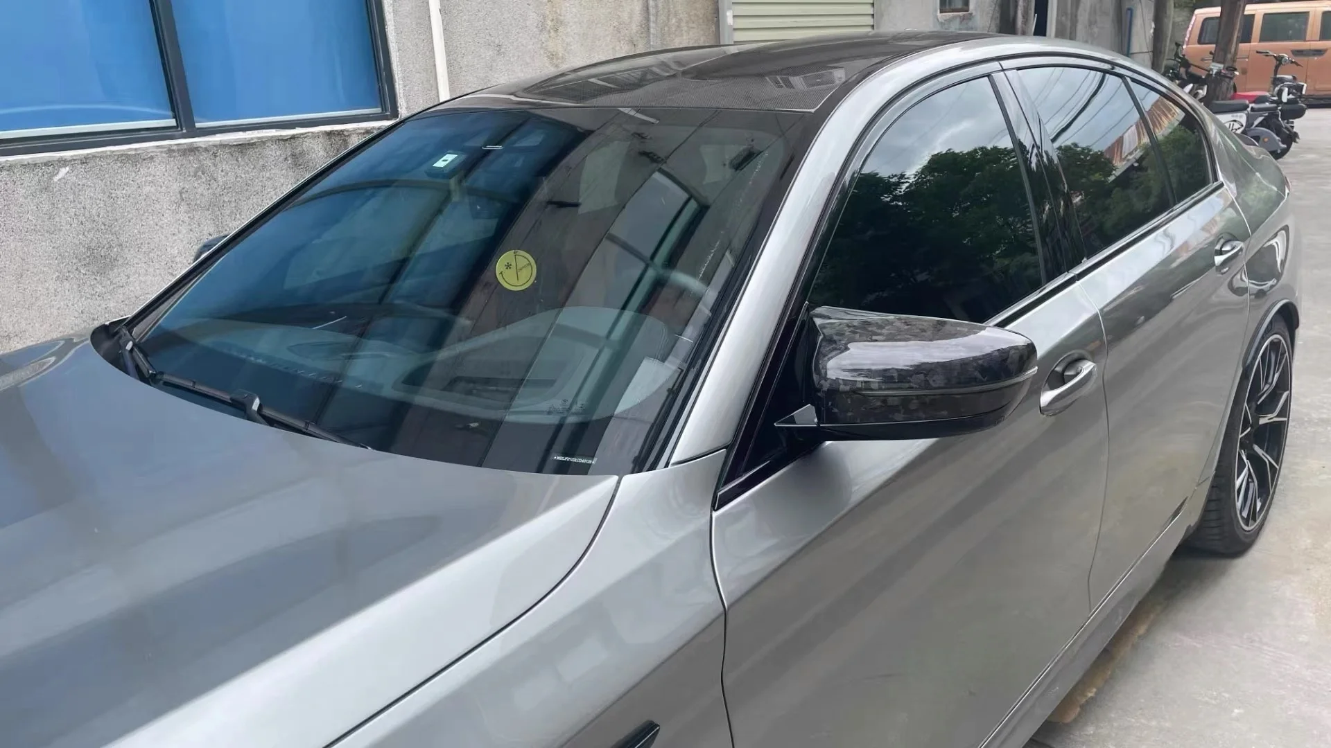 Copertura dello specchietto laterale in fibra forgiata di alta qualità per BMW M2 M3 M4 M240i M50 G80/82/83/87 Specchietti per auto