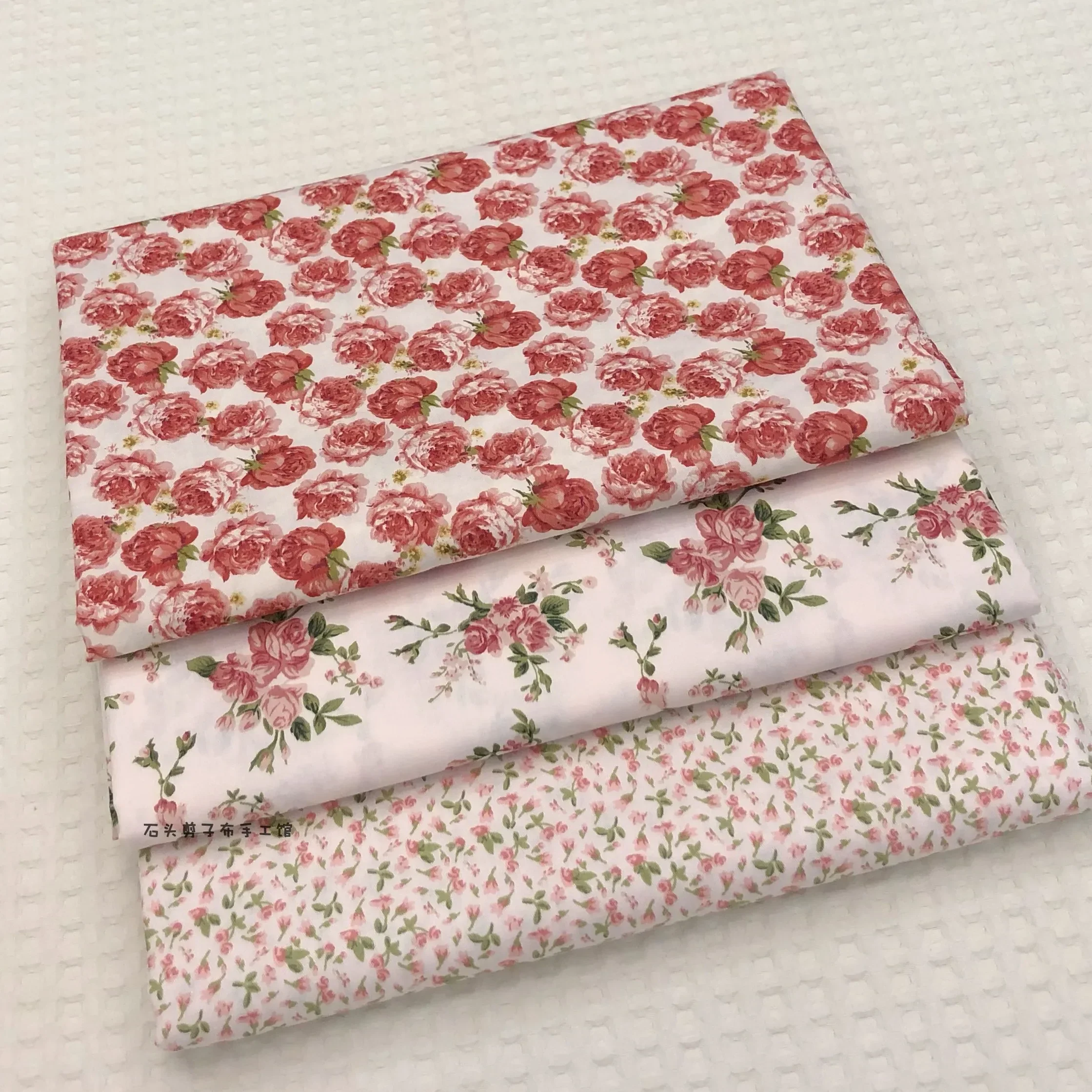 160x50cm Small Rose Cotton Twill Printed Fabric, for Pajamas Bedding Hand-Made Curtain Surface sewing cloth