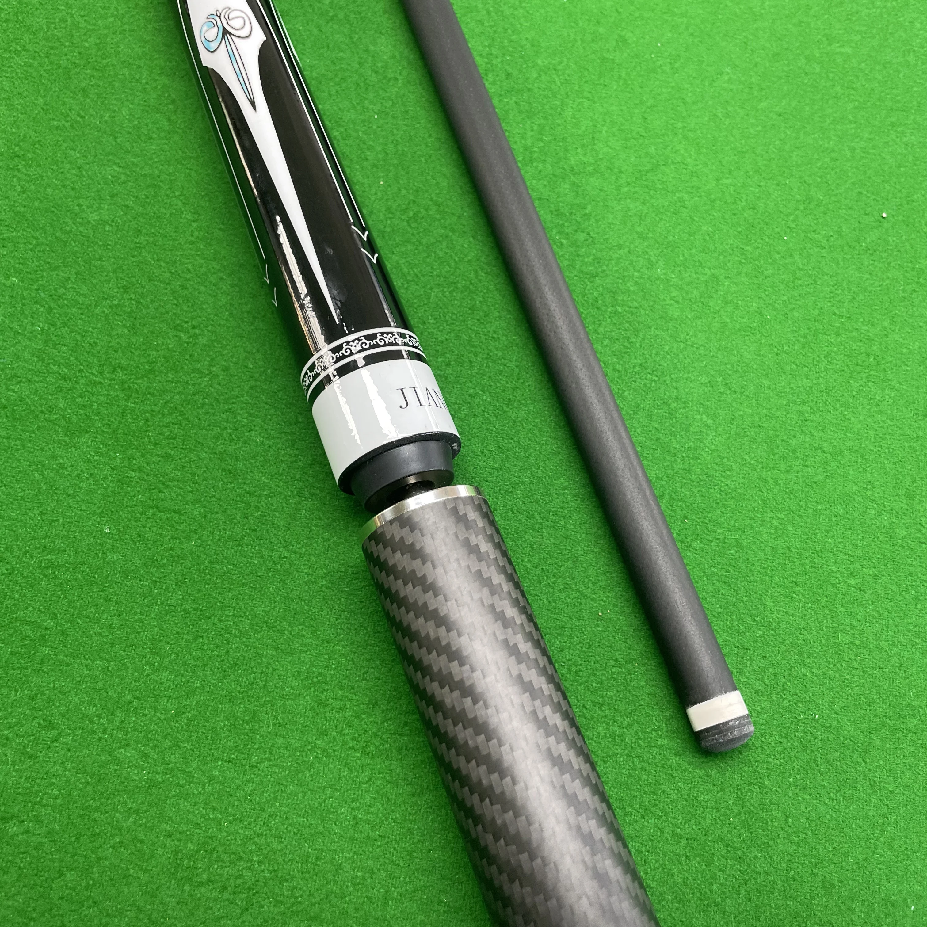 Durable Carbon Billiards Cue Stick 13mm Tip Full Black Design with Extension Handle for 9 Ball and Carom Billiards