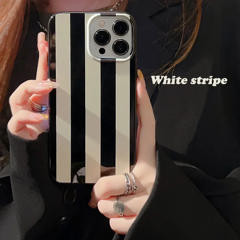 Simple Black and White Striped Phone Case for iPhone16 15 14 12 13 11 Pro ProMax Plus X XR Xsmax Shockproof Phone Cover