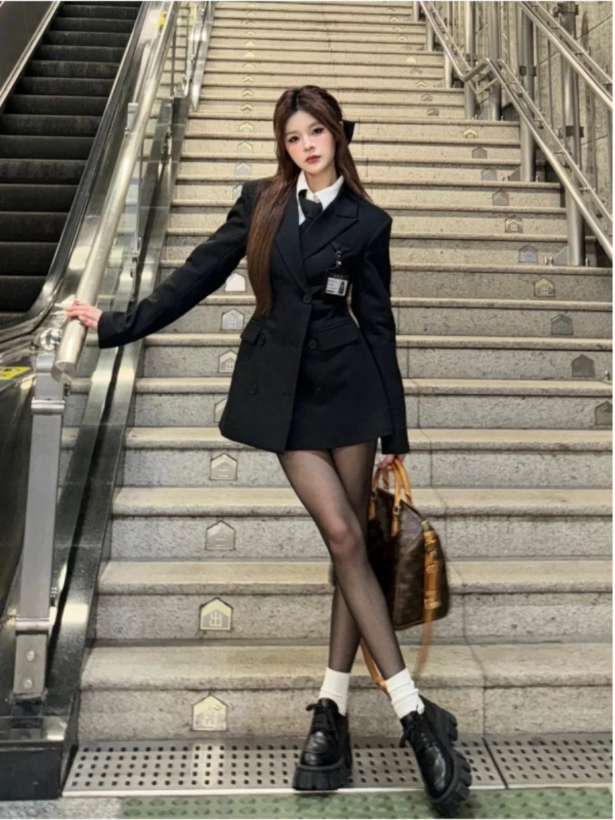 Korean Drama College Style Suit Waist Cinched Women's Jacket Skirt Set Black Autumn Jk Uniform Sweet And Spicy Three Piece Tr...