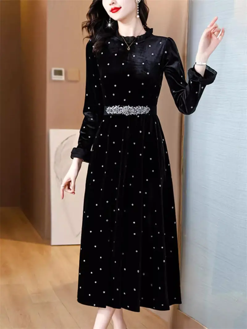 Autumn And Winter Thickened Velvet Dress Women Long Sleeves 2023 New French Hepburn Style Dot Printed Elegant Long Dress Z3833