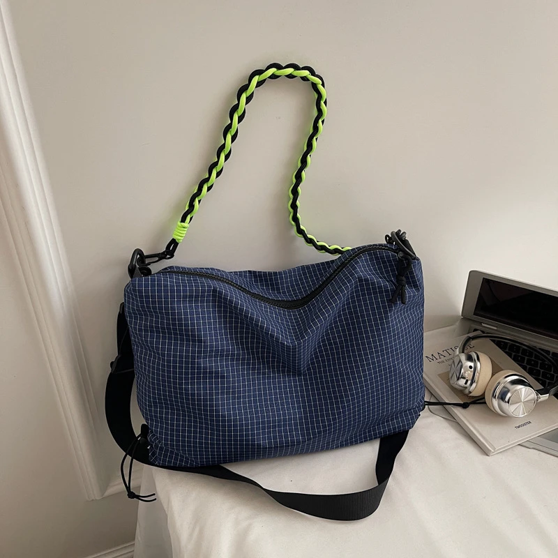 Lässige, karierte, wasserdichte Stoff-Umhängetasche, leichte Reisetasche für Damen, vielseitige Crossbody-Tasche – Detail 21