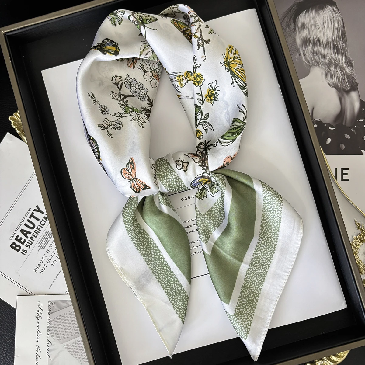 Neue Literarische Modische Bandana Imitation Seide 70*70 cm Temperament Platz Schals Frauen Frühling/Sommer Weiche Satin Schal – Detail 1