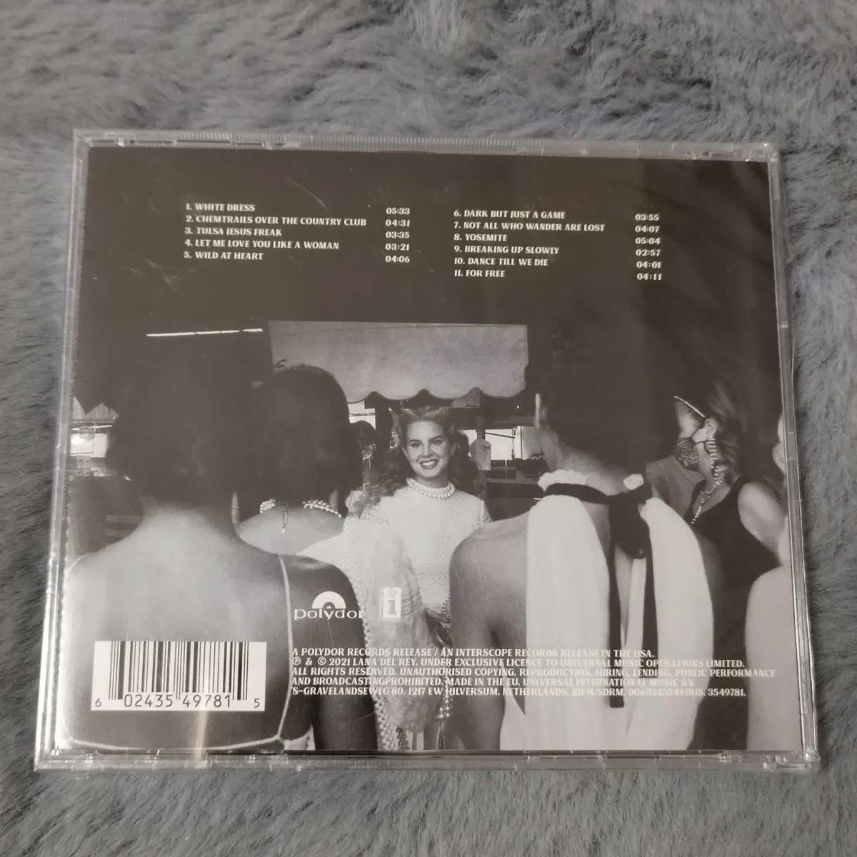 

Для бесплатной записи музыки Косплей Walkman Classic Pop US Оригинальная певица Музыка CD Chemtrails Over The Country Club Альбом