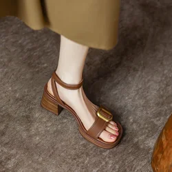 Retro Style Summer Open Toe Women Sandals Fashion Metal Buckle Thick Heel Ladies Outdoor Street Style Dress Pumps