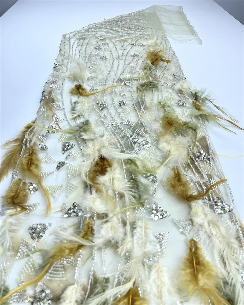 Tessuto di pizzo africano di alta qualità Paillettes Maglia di pizzo Perline di lusso Tessuto di pizzo di tulle ricamato con piume 3D per cucire