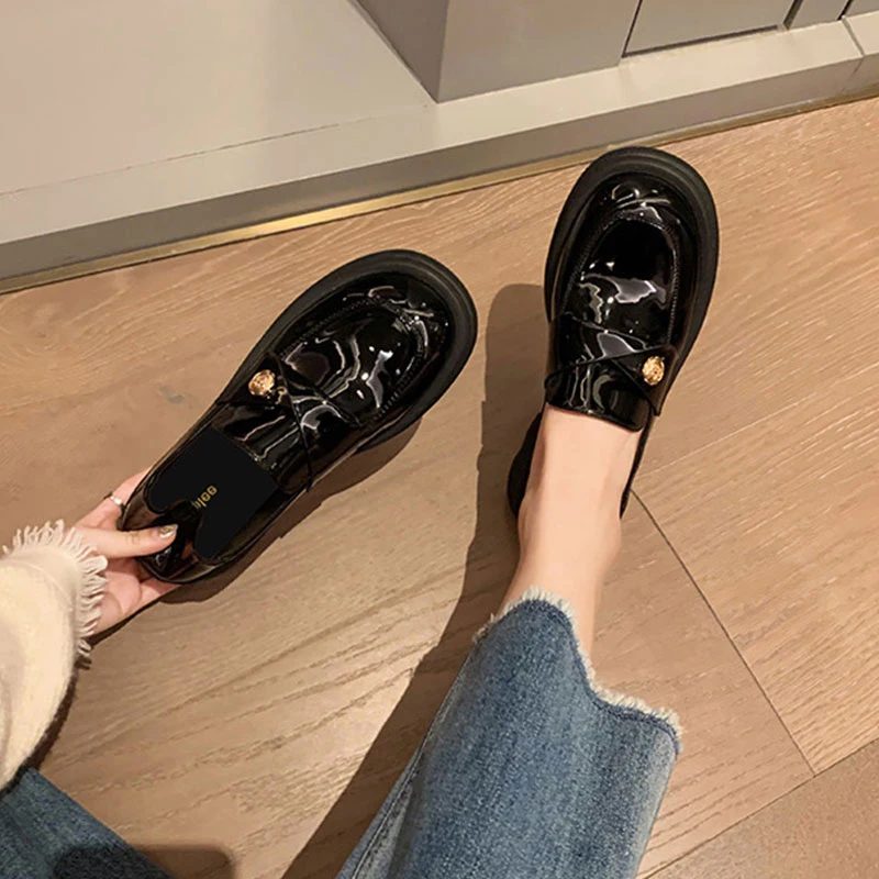 Womens Derby Shoes Female Footwear Autumn British Style Loafers With Fur Slip-on All-Match Clogs Platform Leather Dress Fall Sum