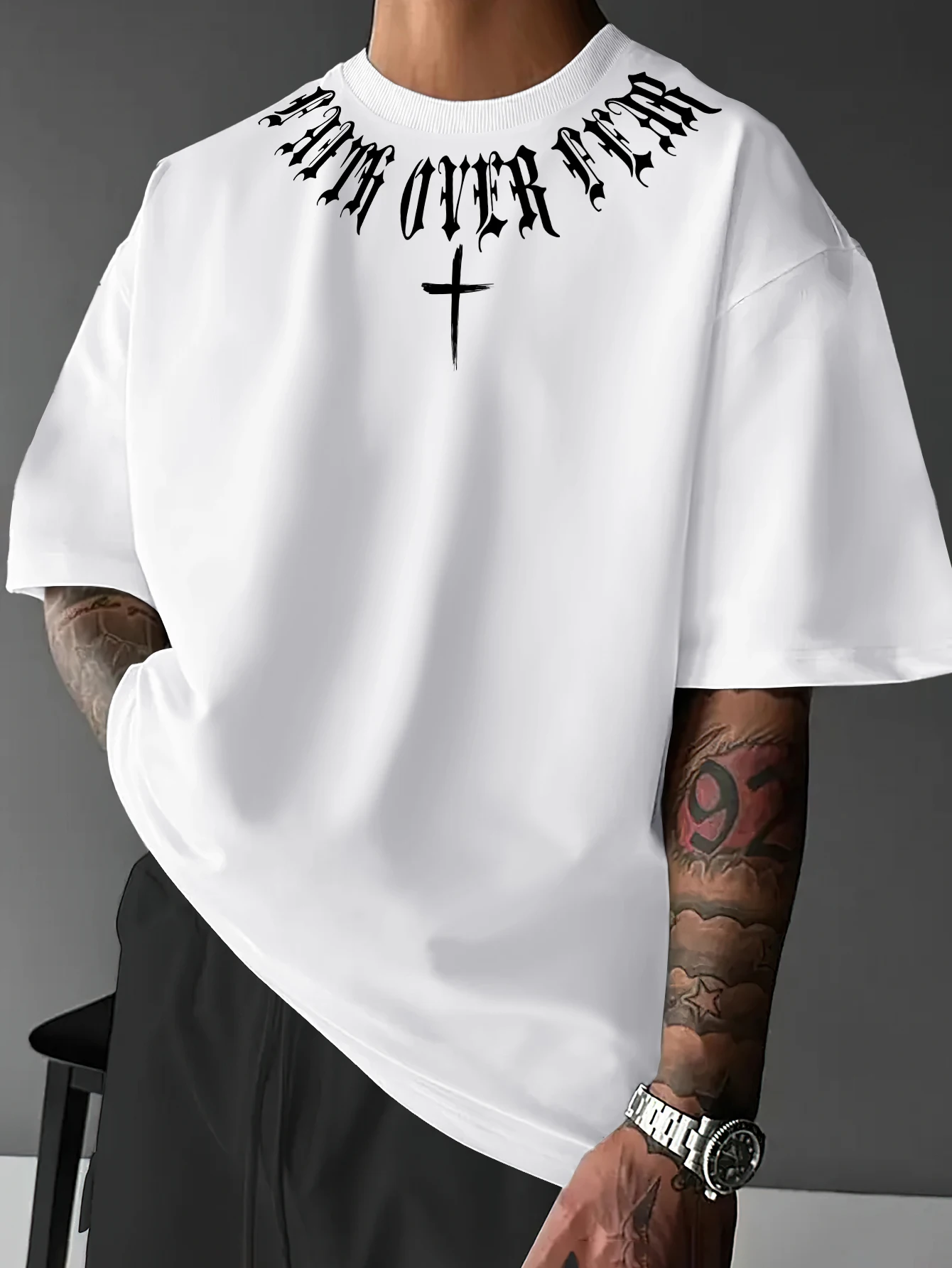 Oversized Gothic Cross T Shirt Men Streetwear Religious Faith Graphic Tee Harajuku Style Loose Fit Top White Cotton Hip Hop Summ